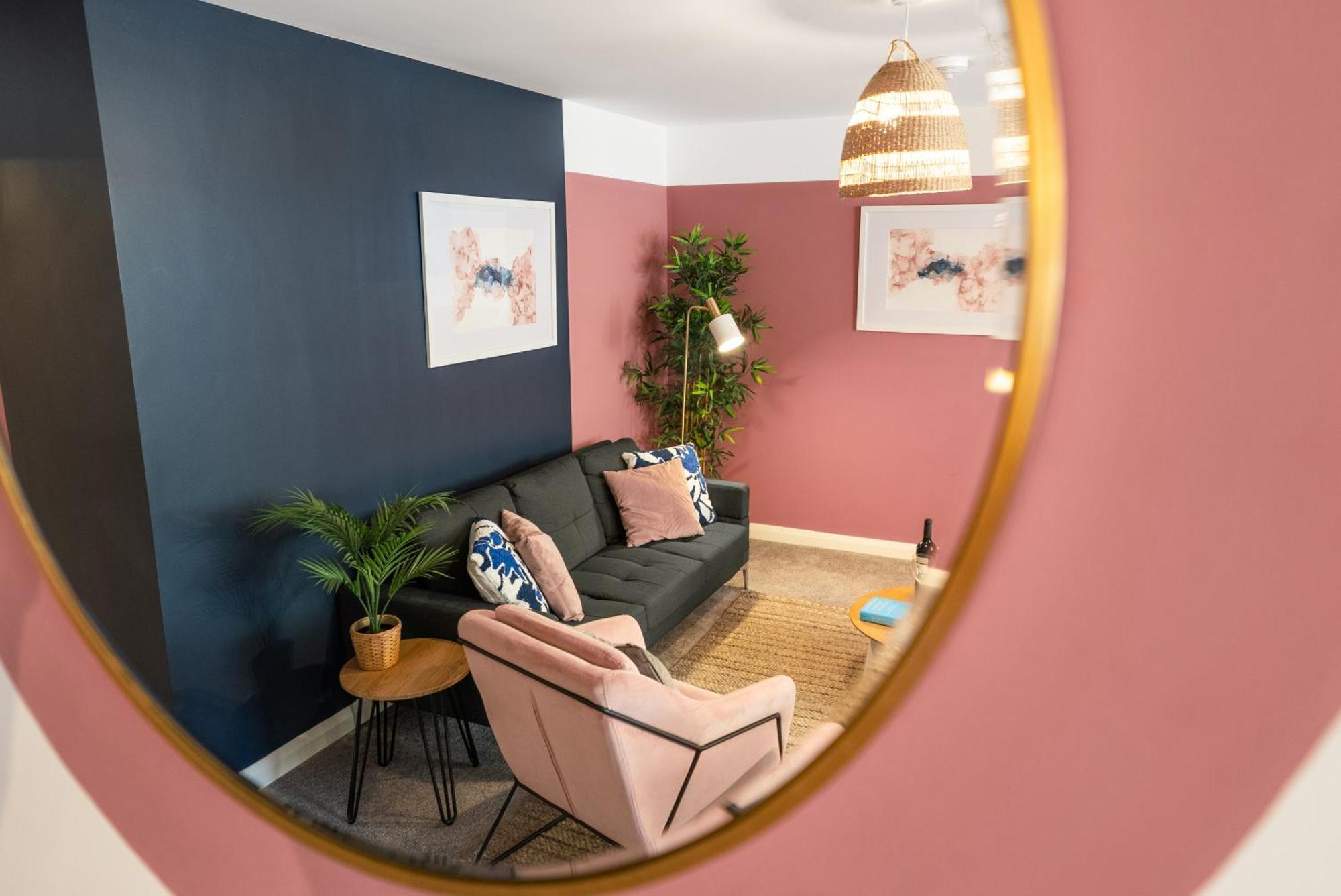Glevum Lodge - 2 Bedroom Town Centre Apartment Cirencester Esterno foto